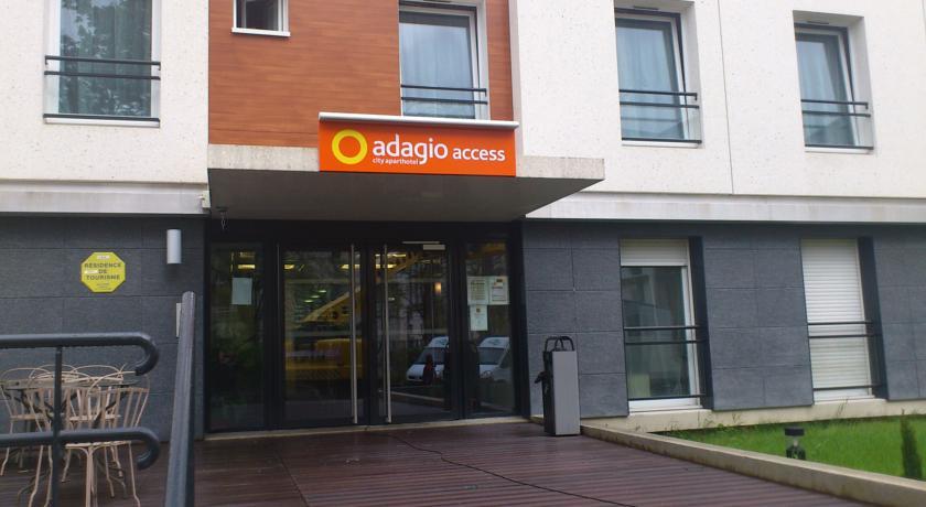 Aparthotel Adagio Access Orleans Bagian luar foto